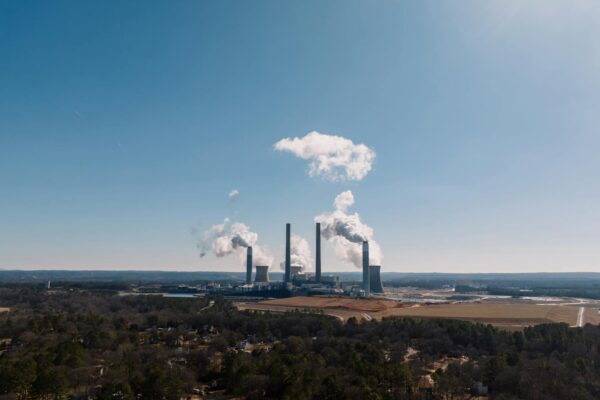 Ce reprezintă poluarea termică și cum afectează ecosistemele acvatice?