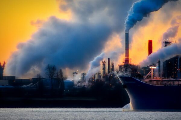 Ce înseamnă PM2.5 și PM10 în contextul poluării aerului?